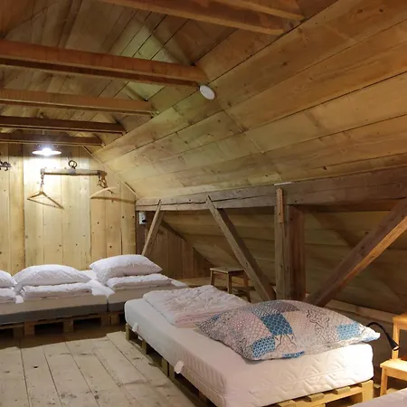 シャレー Gozdna Koca Studeno