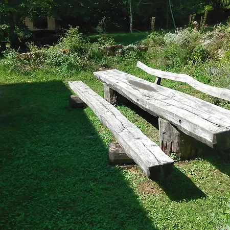 Gozdna Koca Studeno シャレー *