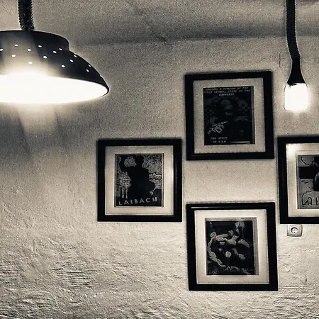 Gozdna Koca Studeno シャレー *