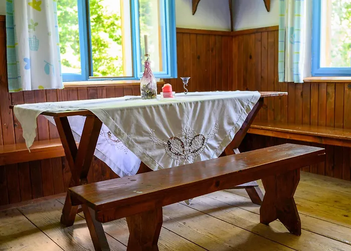 Gozdna Koca Studeno Chalé