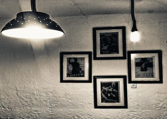 Gozdna Koca Studeno Chalé *